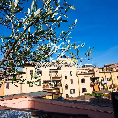 Della Fonte Bed and Breakfast 4*